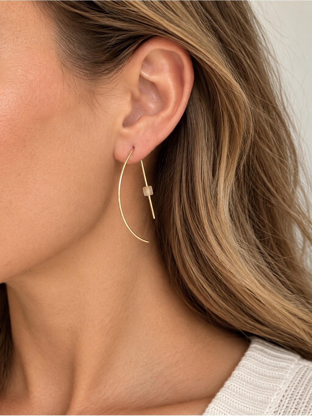 Banana Republic Gold Tone Threader Hoop Earrings NWT Minimalist Modern